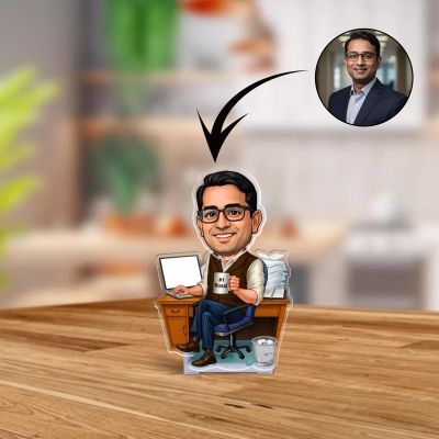 Personalized Boss Bobblehead Caricature with Solar Powered Moving Head Custom with Photo Office Desk & Car Dashboard Decor Birthday Gift for Boss, Friends & Colleagues